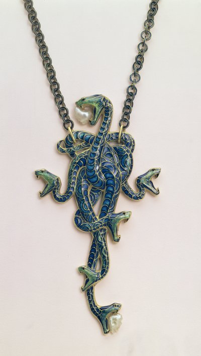 Pendentif serpent enroulé avec chaîne, par René Jules Lalique, Paris, 1898-99 - Rene Jules Lalique
